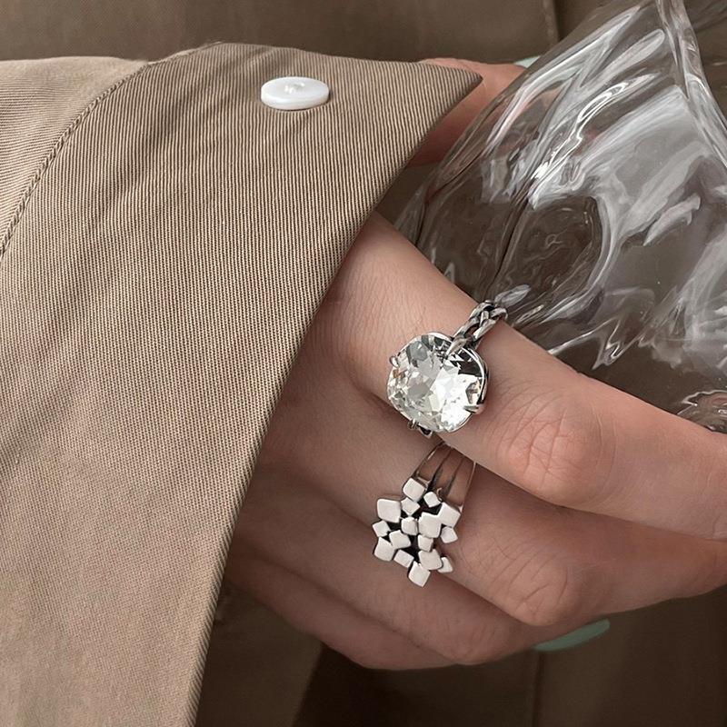 Adjustable Elegant Copper Ring For Women With Bold Geometric Shapes And Appeal Timeless