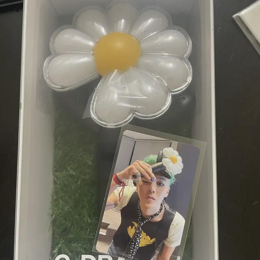 

Unopened Gd Lightstick Stick+bonus Photo Card Batch