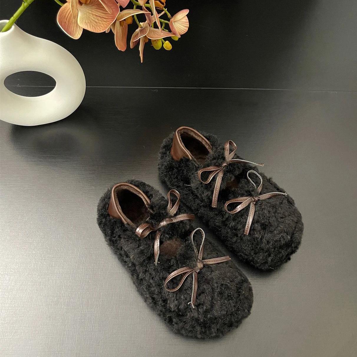 

Мягкая подошва 2024 года, осенне-зимняя пара, женские туфли из замши и пуха, корейская версия, повседневные туфли с бантом, новые теплые черные 35 чёрный