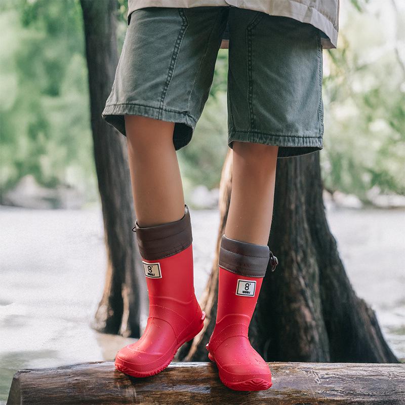 Kinder Wasserdichte Rutschfeste Regenstiefel für Jungen und Mädchen - Leicht, Faltbar, Perfekt für Grundschüler.