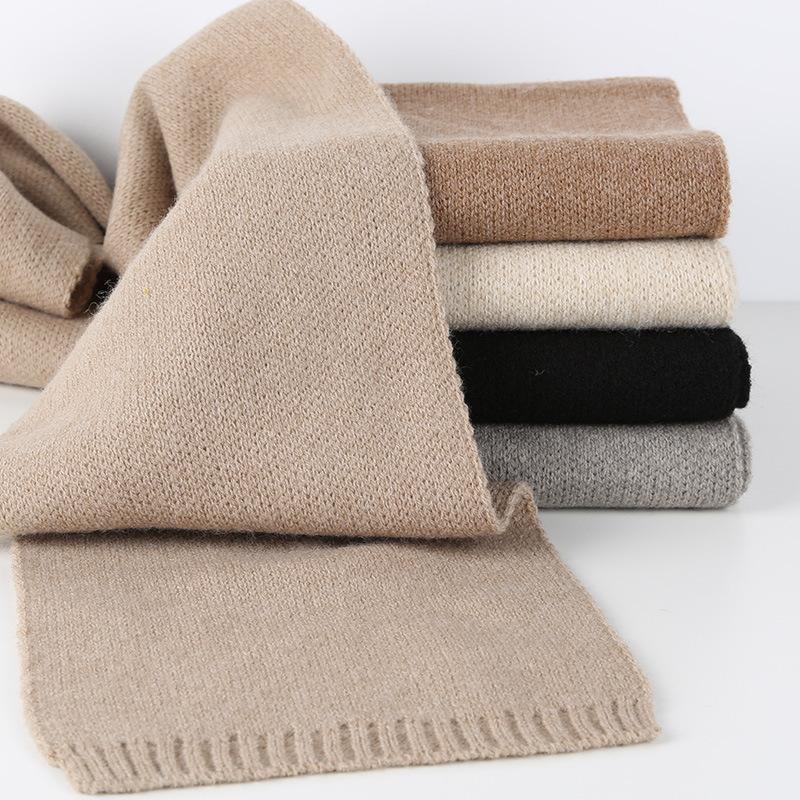 New Korean version of versatile knitted scarf for women's advanced sense of neck protection for students, winter solid color lazy wind small