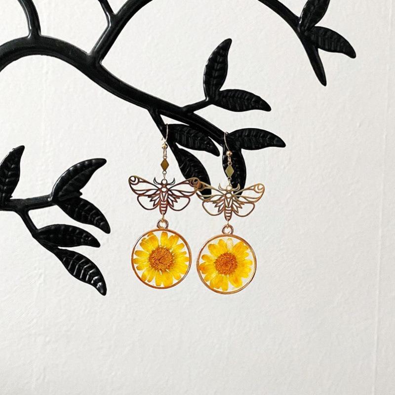 Gold-Plated Hollow Moth & Round Glass Chrysanthemum Pendant Earrings