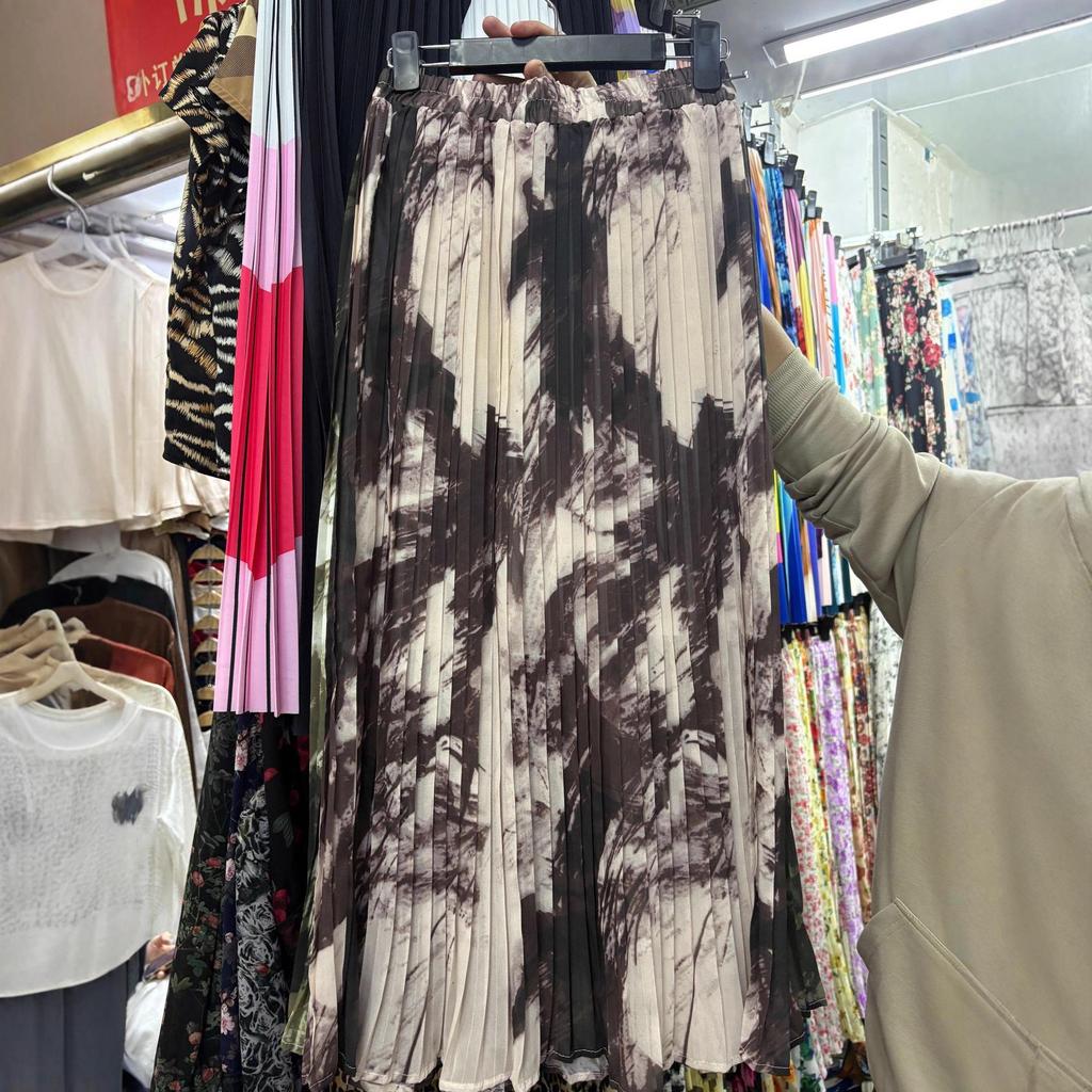 European & American Pleated Print Midi Skirt, Soft Chiffon Fabric, High Waist, Versatile Style