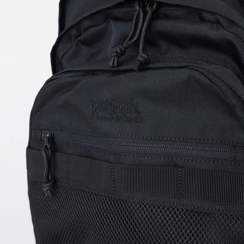 Mark Gonzales Backpack, Men's and Women's, 30L Large Capacity, A4 Size, Lightweight, 2H9-64193, BlackWhite