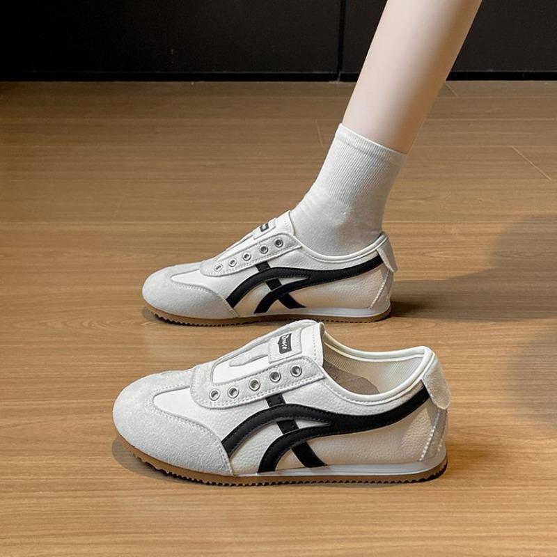 INS tide flat bottom children's autumn new lightweight little white shoes women's lace-up sports shoes