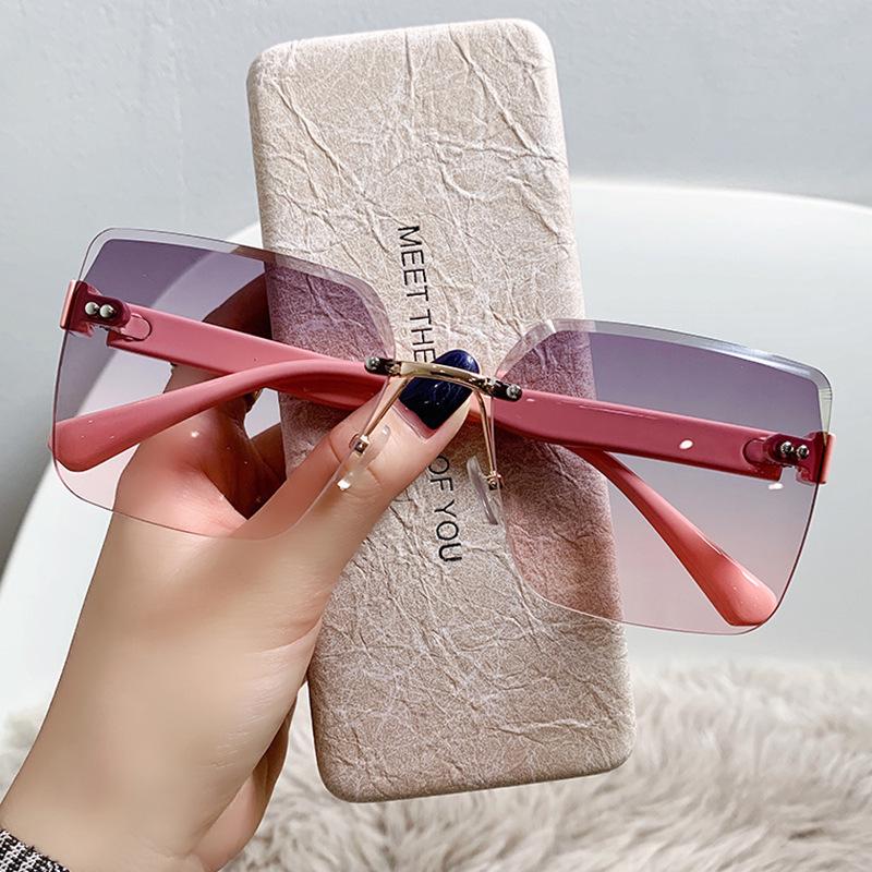 Korean Style Frameless Women's Sunglasses: Trendy, Big Face Slimming, UV Protection, Perfect for Summer and Internet Celebrities.