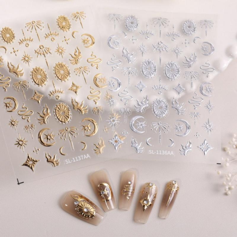 1pc Star and Moon Totem Nail Stickers 3D Embossed Vintage Silver Gold Snake Totem Star Moon Wearable Nail Stickers Accessories