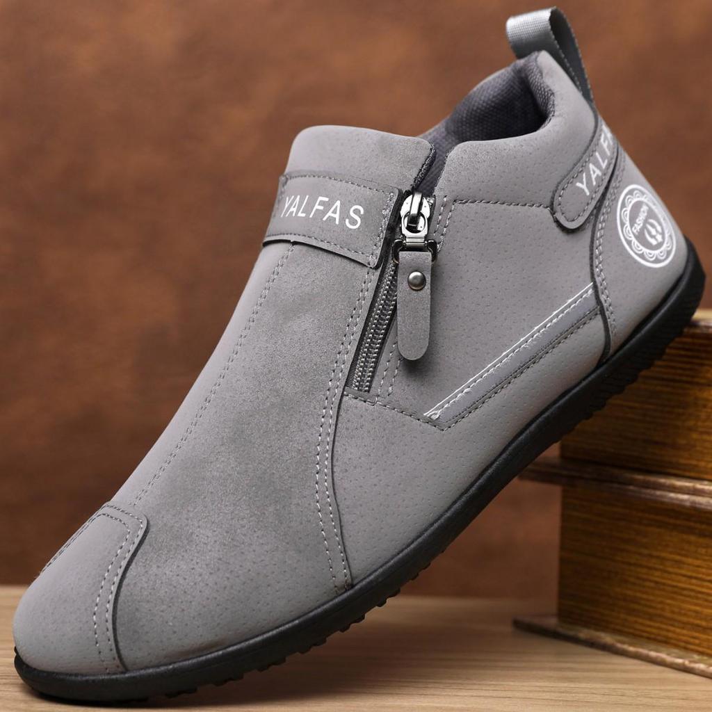 2025 New Men's Lightweight Autumn Loafers: Versatile, Casual, Flat Sports Shoes