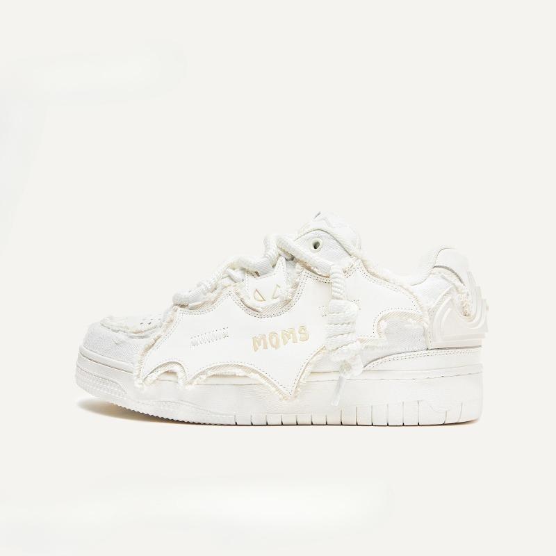 Women's Shoes with High and Low Top Sneakers Are Added To The Niche Bread Shoes