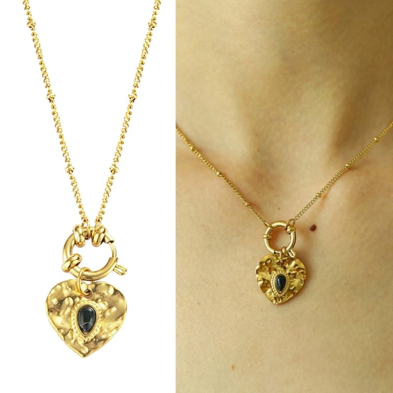 Nordic Inspired Heart Pendant Necklace Unique Vintage Heart Necklace Accessory with Golden Chain for Trendy Outfits