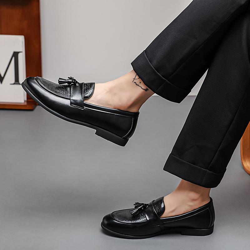 Fashion Men Business Tassel Shoes Casual Comfortable Fashionable Small Leather Shoes Men Gentlemen Social Brand Shoes Men Sizes 38-48