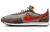 Waffle Trainer 2 Moon Fossil Team Orange DH1349-002