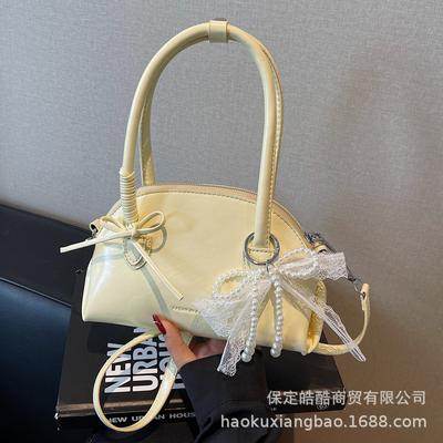 Exquisite Super-hot Niche Bag Women's 2025 New Summer Fashion Versatile Shoulder Messenger Bag Handbag Small Bag