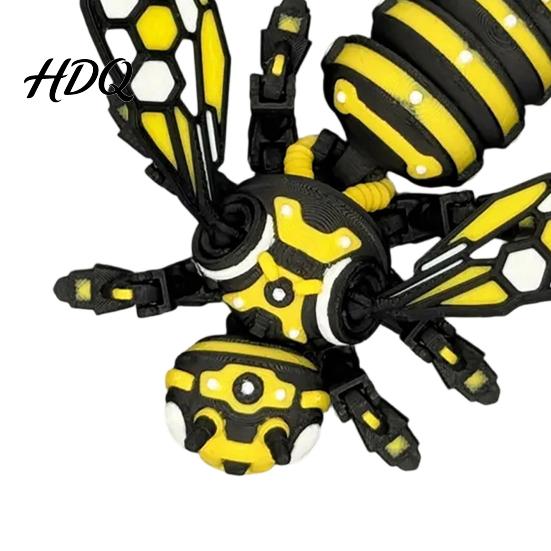 Customizable Poseable Figure 3D Printed Articulated Bee Toy Keychain Ornament Posable Mechanical Creature Model Insect Figurine for Desktop