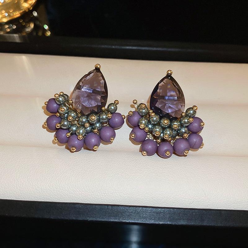 

Элегантные серьги-кисточки в стиле ретро с бриллиантами и цирконами