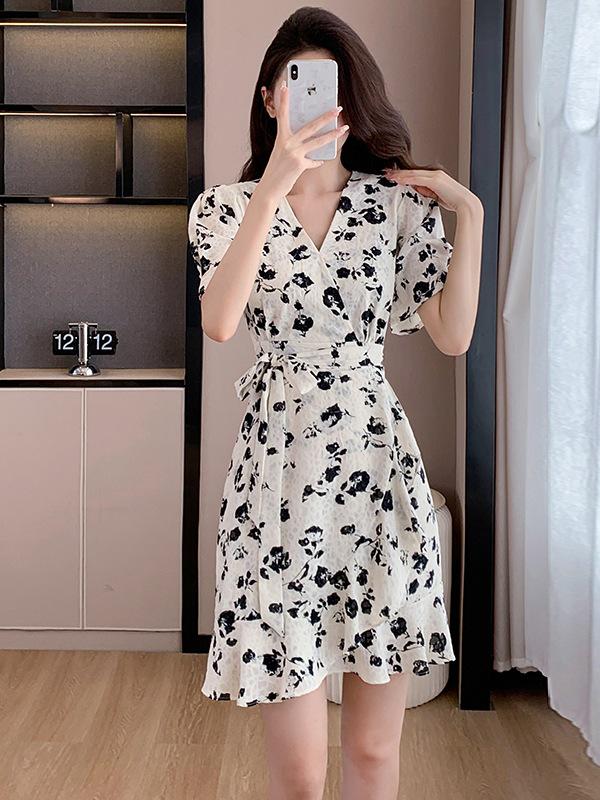 

Summer Floral Ruffle Dress with Waist-Cinching Belt 2XL