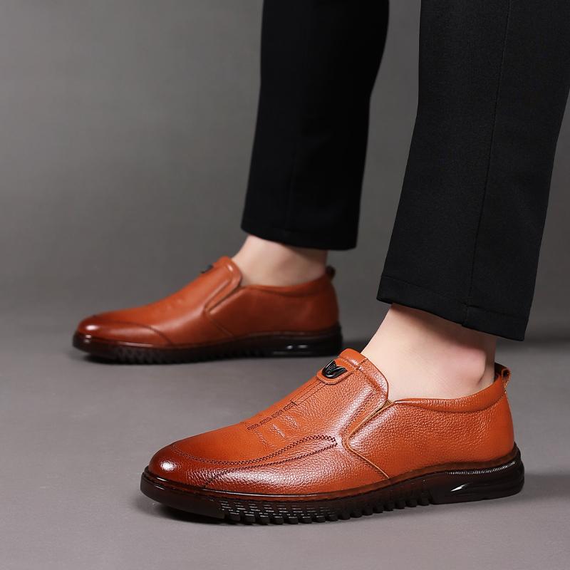 Fashion Men's Fashion Soft Soled Shoes Luxury Formal Leather Shoes Men Breathable Loafers Slip On Black Driving Male Shoes Zapatos Homme