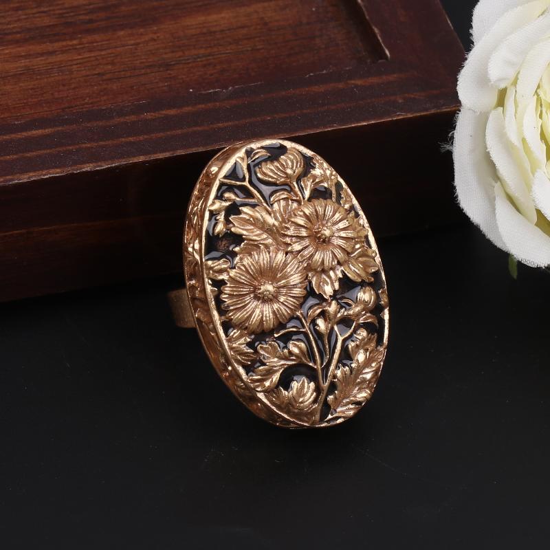 

Vintage Art Decor Ring For Women Carved Floral Enamel Pendant Earring Luxury Accessory For Formal Occasions Jewelry Gift