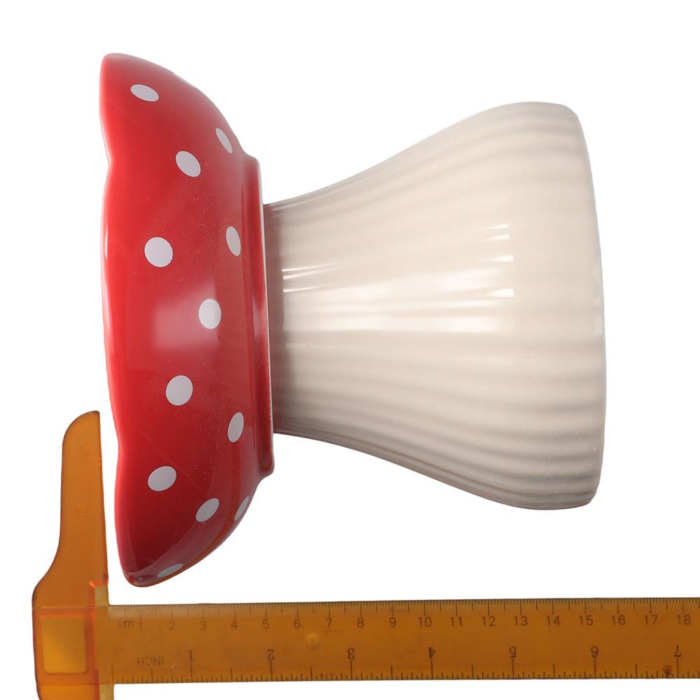 5.9*5.9*4.7 Inches Mushroom Cat Food Bowl Red Cat Food Basin Cute Elevated Cat Bowls