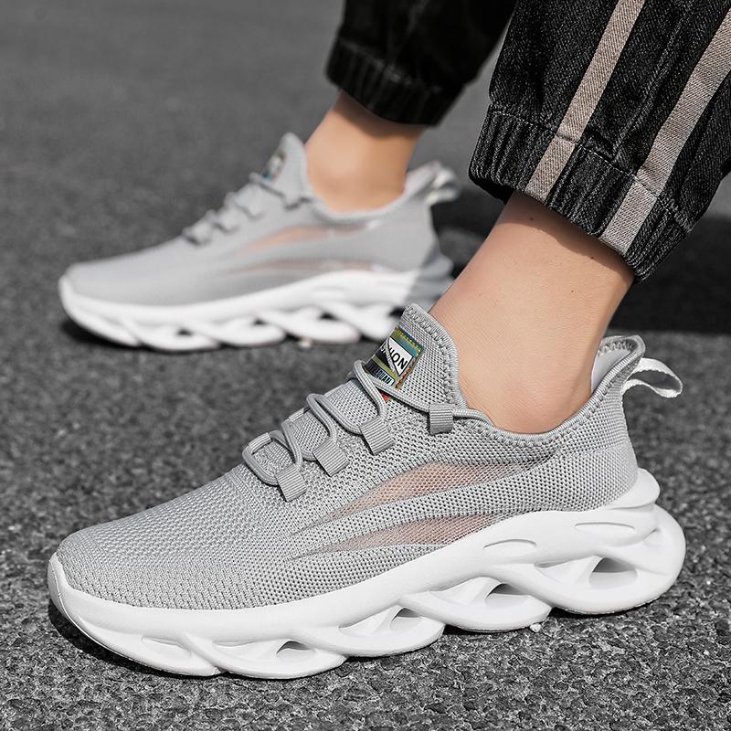 Fashion Sneakers Men Summer New Mesh Breathable Thick Bottom Lightweight Fashion Trendy Shoes Men's Casual Running Shoes Large Size