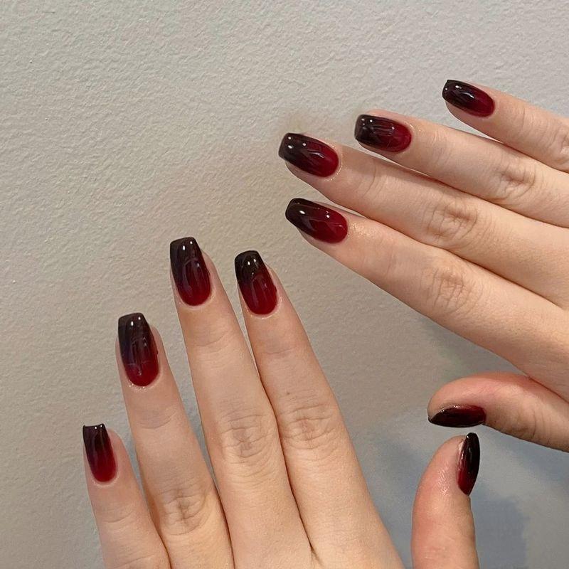 

Dark Wear Armor Show White, Black and Red Gradient Nail Stickers Finished Product Fall and Winter Fake Nail Patch Short Detachable White Black Red Gradient-Mid Length Long Length