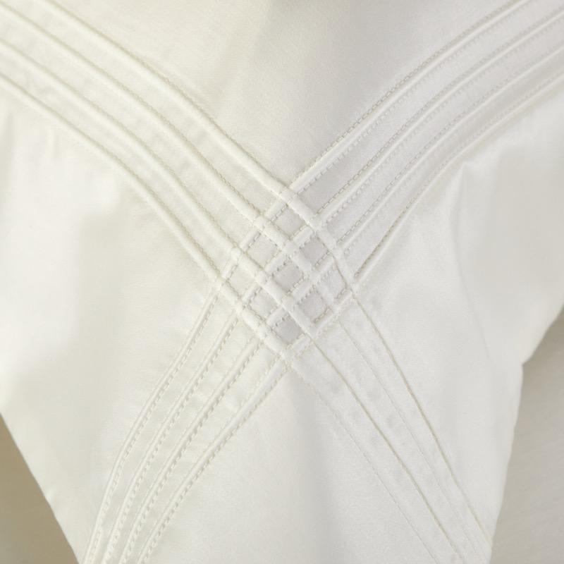 4pcs Set New Tribute Satin Craft Solid Color Tencel Bed Sheet Quilt Cover Set with 2pcs Pillowcas Skin-friendly