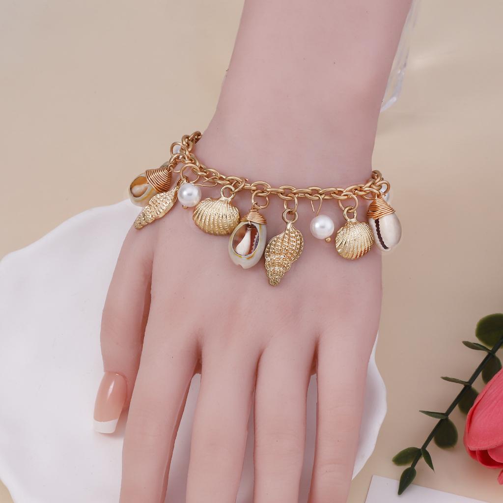 Retro Baroque imitation pearl conch shell female irregular bracelet personality exaggerated European and American style beach chain