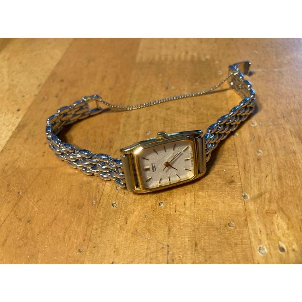 Used SEIKO quartz ladies watch