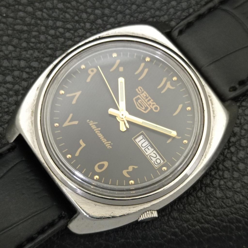 AUTOMATIC 7009A VINTAGE SEIKO 5 JAPAN MENS ARABIC BLACK DIAL WATCH A701617-5