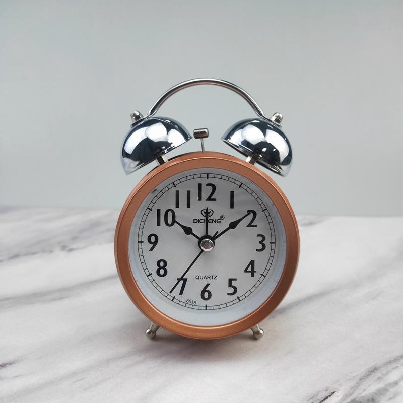 3-Inch Metal Ringing Digital Alarm Clock, High Volume Mute Clock At The Head Of The Bed, Student Wake Up, Timed Small Alarm Clock 6018