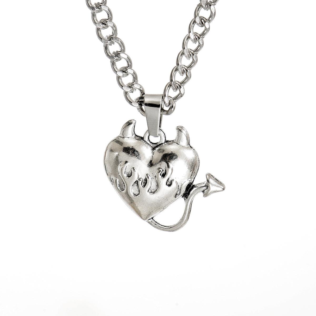 

Vintage punk cross necklace wholesale European and American dark wind skull love pendant Halloween accessories women