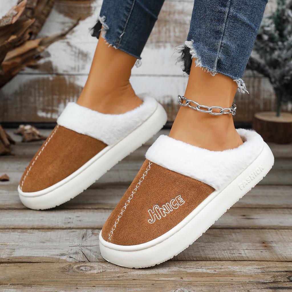 Fashion Women Luxury Slippers Comfortable Winter Designer Shoes Women Lightweight Platform Slippers Anti-slip Home Shoes Slides Women