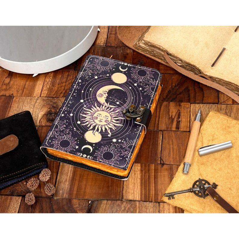 Celestial Sun & Moon grimoire kožený deník Ručně vyrobený vintage kožený deník, Prázdná kniha kouzel, deník stínů, Vánoční dárek