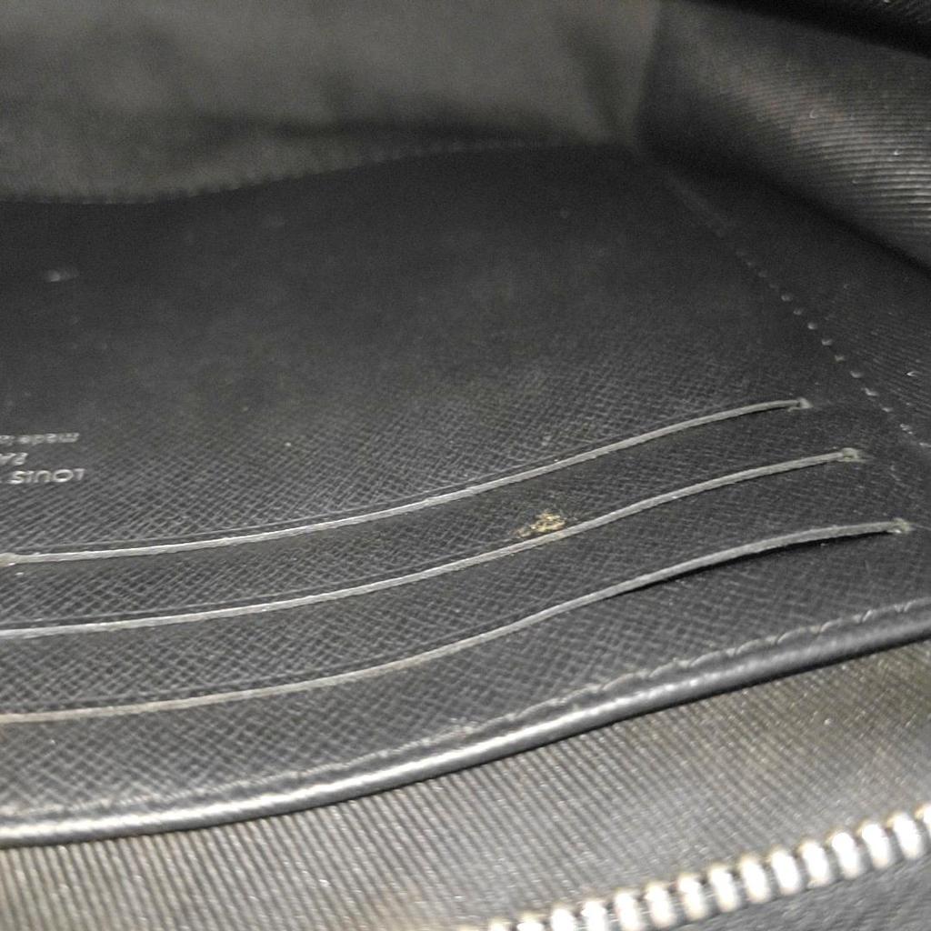 [Pre-Owned] Louis Vuitton Pochette Voyage MM 'Black Damier Graphite Canvas' - Very Good #HGF4N7