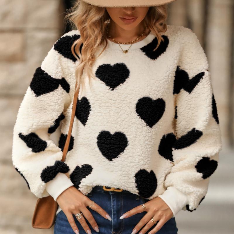 Women's Cozy Fleece Sweatshirt with Heart Print Long Sleeve Crew Neck Casual Fall/Winter Pullover