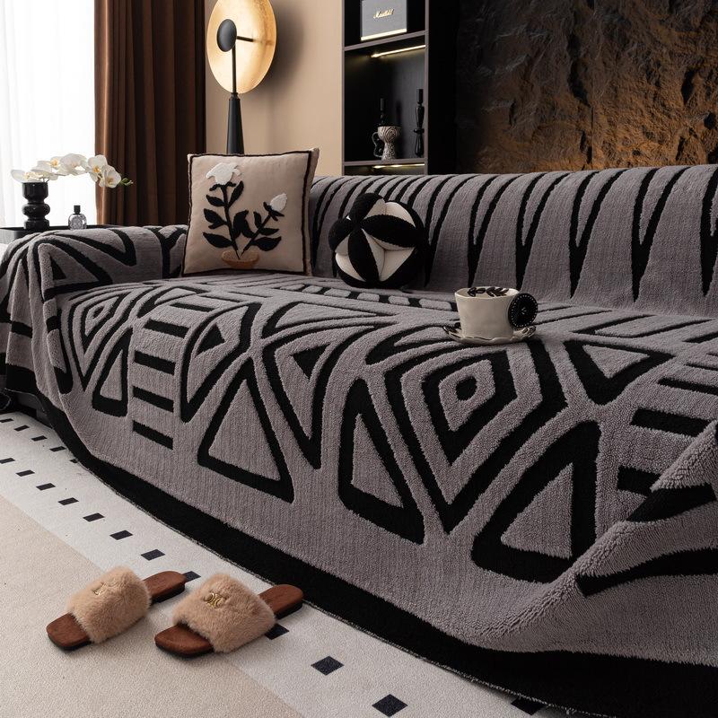 1pc Plush Sofa Cover - Modern Black & White Geometric Pattern,it for 1/2/3/4-Seater & Sectional Sofas - Luxury Living Room Decor