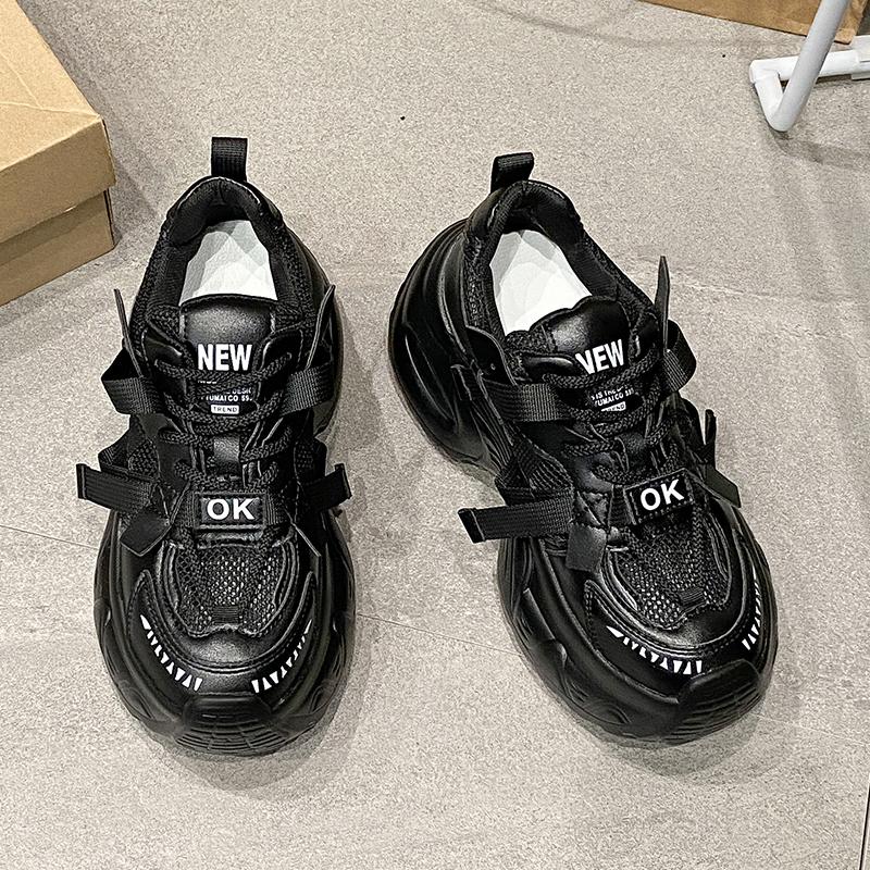 Mode Sommer Damen Freizeitschuhe Neu 2025 Atmungsaktives Mesh Vulkanisierte Sneakers Damen Weiches Leder Hohe Absätze Sport Dad Shoes 7,5 CM