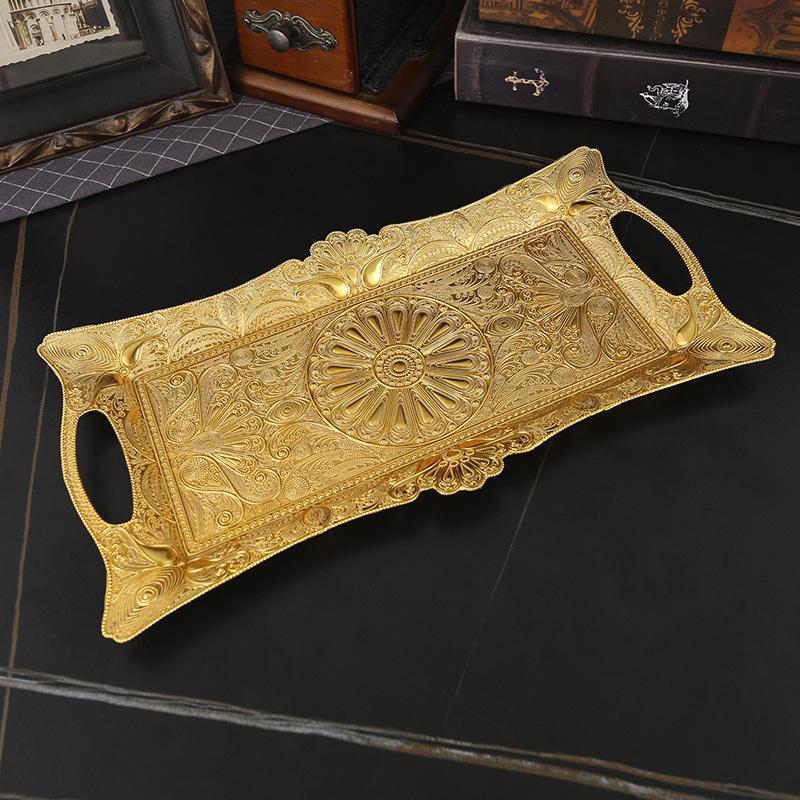 Rechteckige Metallplatte, höfischer goldener Pfau, exquisiter europäischer Stil, Metalltablett, Teller im koreanischen Stil, kommerzieller flacher Boden mit Ohren