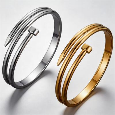 Bracciale Semplice alla Moda in Acciaio di Titanio con Numeri Romani per Donna con Intarsio di Diamanti e Fibbia a Doppio Strato