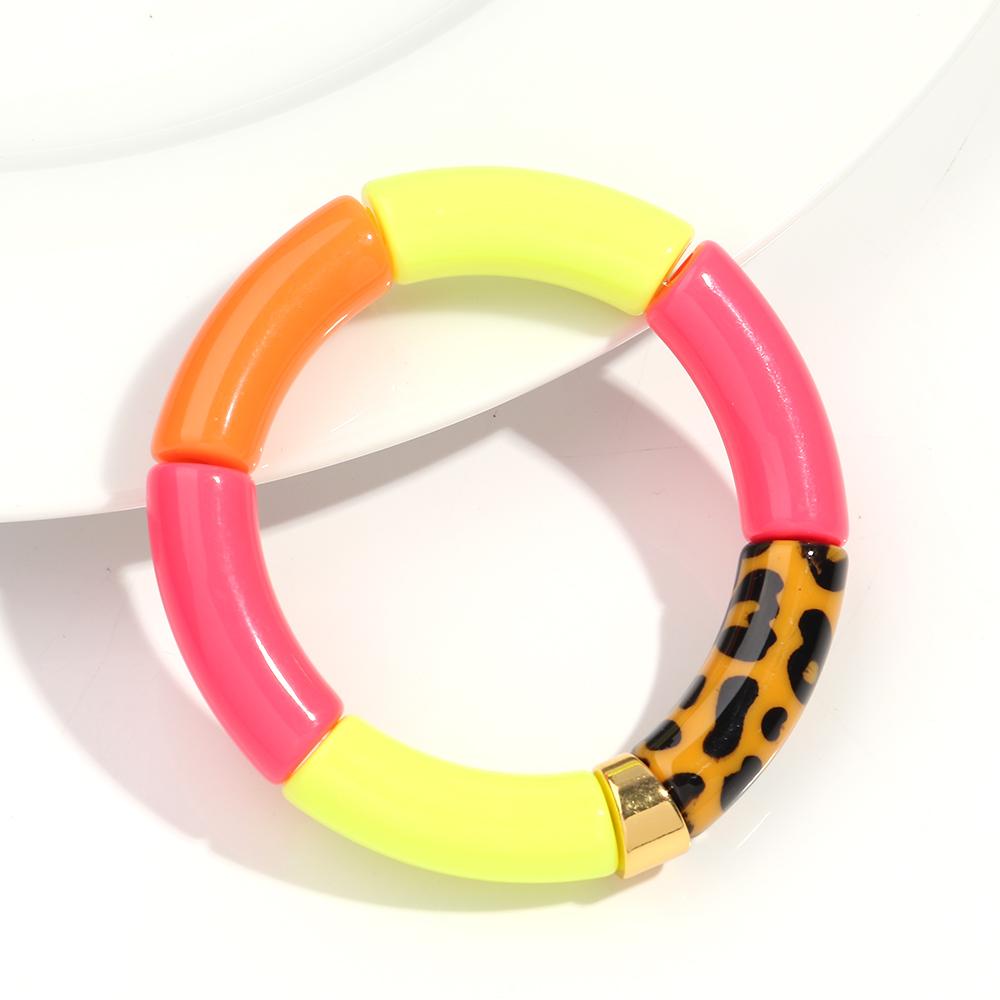 New Fashion Hot Pink Geometric Heart Beads Acrylic Bracelets Necklace for Women Spring Summer Statement Jewelry Accessories Gift