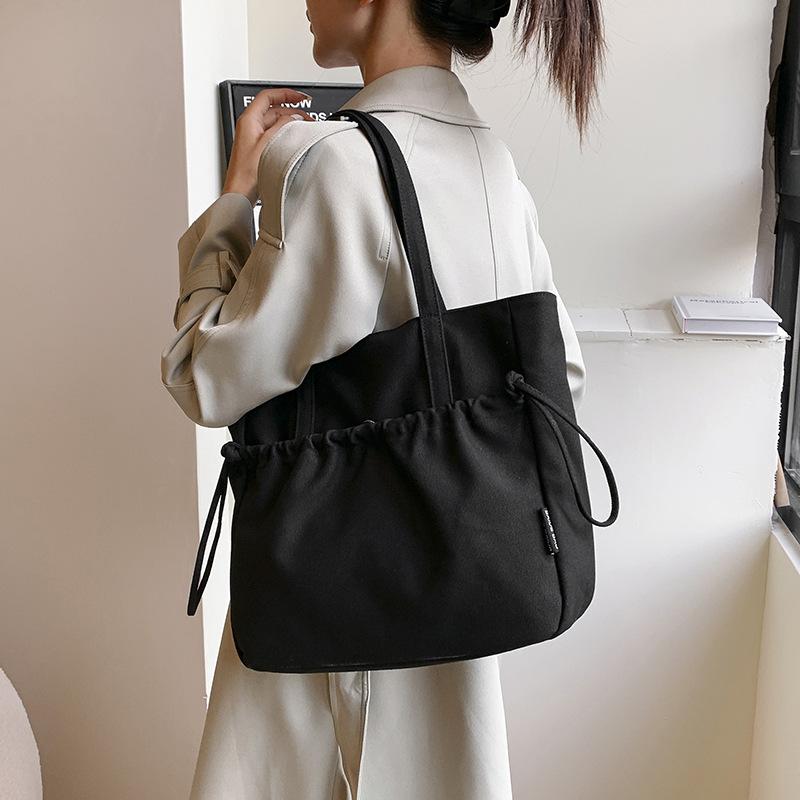 Large capacity fashionable solid color casual bag 2025 spring new versatile shoulder underarm bag tote bag