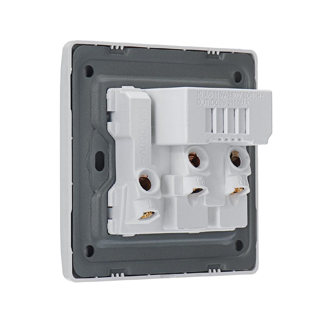 Veggkontakt 2 USB Strømadapter Port Utgangspanel Elektrisk Stikkontakt Hjemmebeslag Lader Støtsikker Enkel Installasjon 8,6x8,6cm