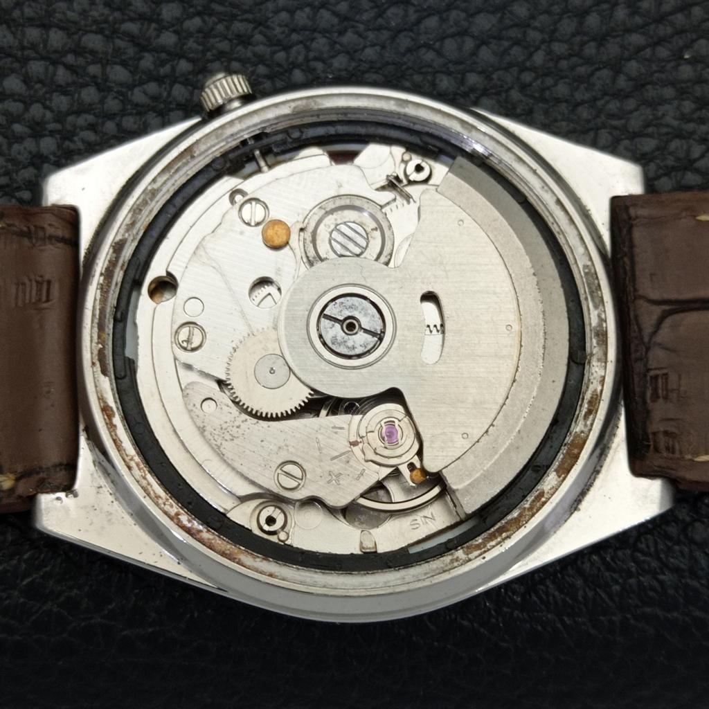 SEIKO 5 AUTOMATIC VINTAGE JAPAN MENS GOLDEN COLOR DIAL WATCH a701657-5 R206c-a701657