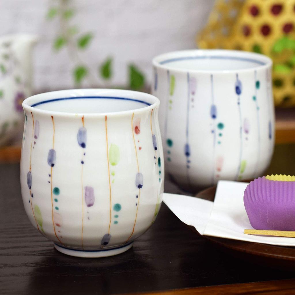 Waza no Kura Stylish Pair of Kutani Ware Saijukusa Made in Perfect Gift for Wedding 60th 70th 77th 80th and 88th Teacups, Design, Japan,