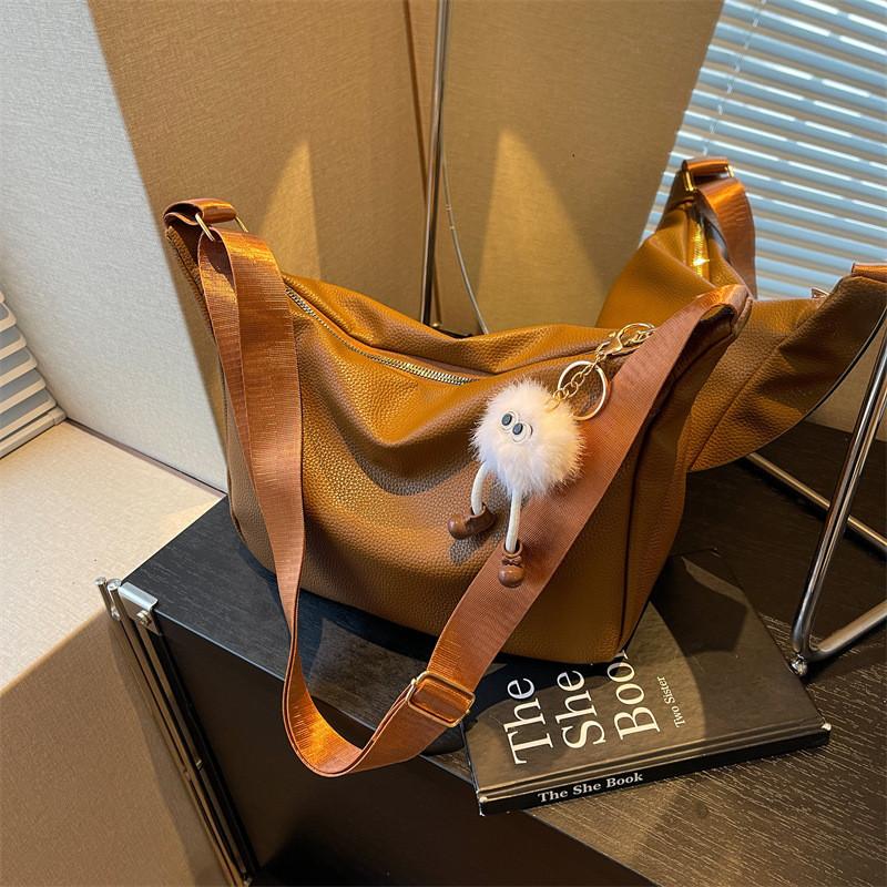 Trendige Street Style Umhängetasche Damen 2023 Neue Wintermode Einfache Crossbody-Tasche Lässige Vintage-Tasche