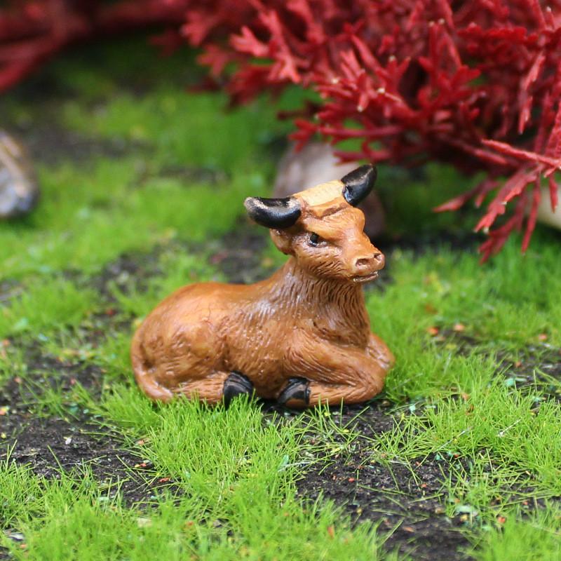 Cattle Animal Horses Resin Art Piece For Event And Celebrations Holiday