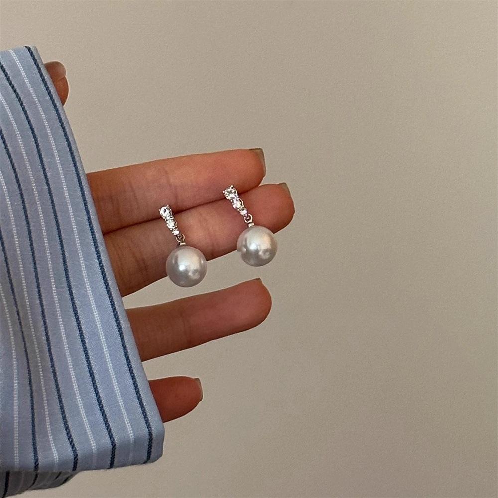Shijia quality round pearl silver needle earrings with diamonds, temperament earrings.