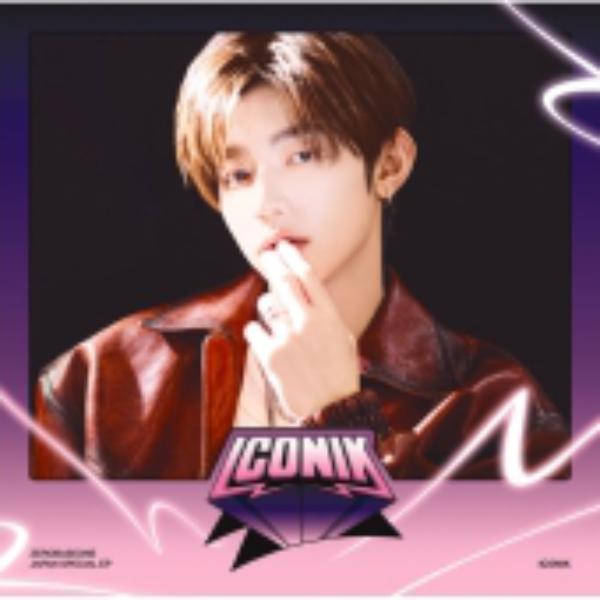 ZEROBASEONE Japan Special EP Album [ICONIK]