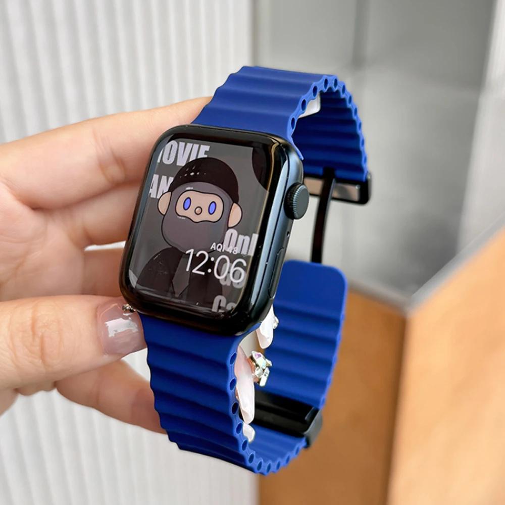 Silicone Strap For Apple watch band 49mm 46 45 44 40 41 38mm magnetic buckle bracelet iWatch series 3 4 5 6 se 7 8 9 10 Ultra 2
