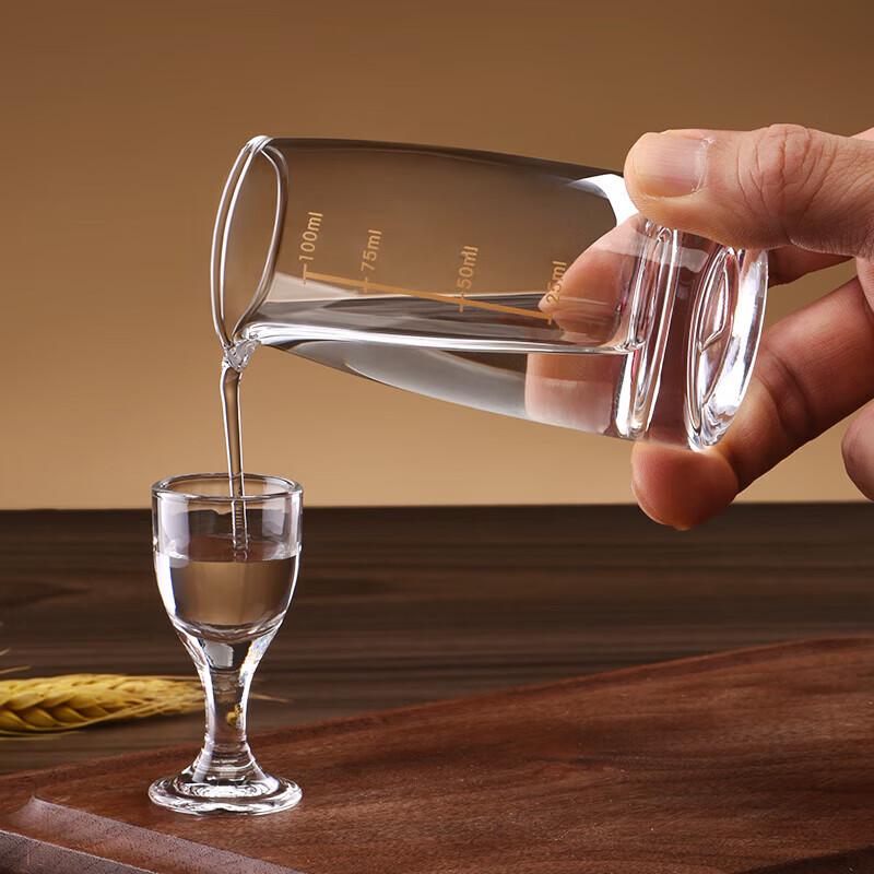 

Наборы рюмок и декантеров для байцзю CLITON Glass